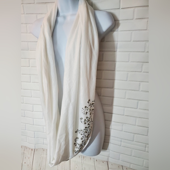 Papillon White Rhinestone Studded Infinity Scarf - Picture 4 of 8